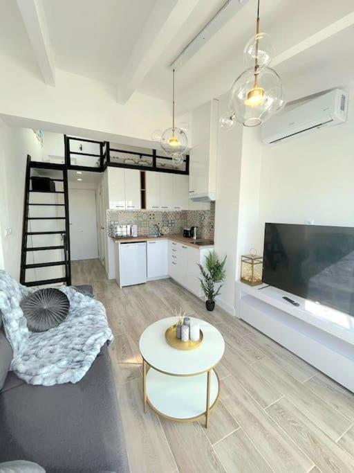 Belle Mar Sea View Studio Торрев'єха Екстер'єр фото